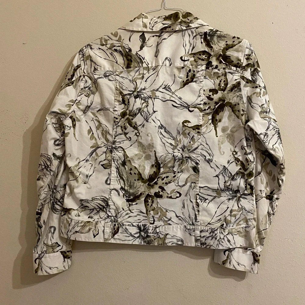 Chico’s jacket - Picture 2 of 4